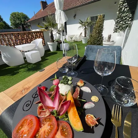 La Terrasse Des Spas - Restaurant - Institut Massage מלון *